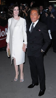 Look de star: Anne Hathaway - Valentino