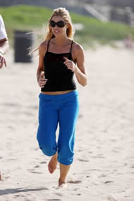 Exercices de star: Les exercices de Denise Richards jogging