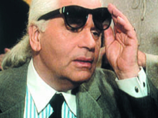 Karl Lagerfeld sans lunettes